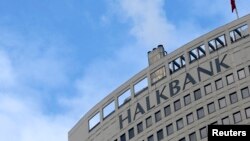  New York Güney Bölgesi Başsavcılığı ve Halkbank’ın avukatları, duruşma öncesinde mahkemeye yazılı dilekçeyle iddia ve savunmalarını yaptı 