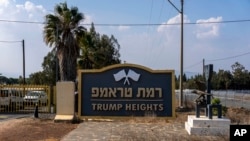 Trump Heights (Trump Tepeleri) ya da İbranice adıyla “Ramat Trump” yerleşiminde sadece birkaç düzine aile yaşıyor. 